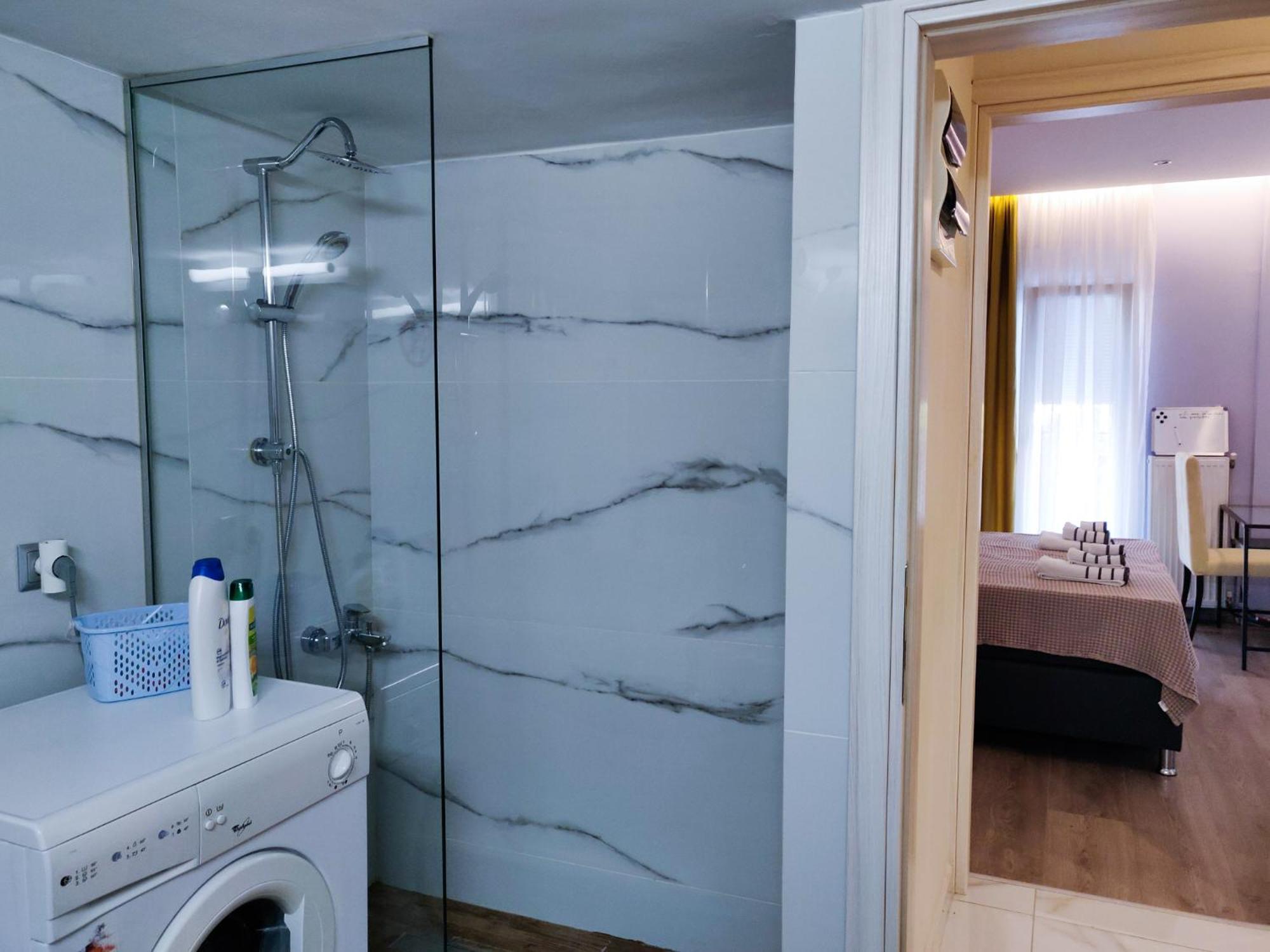 Luxury With King-sized Bed * Saloniki